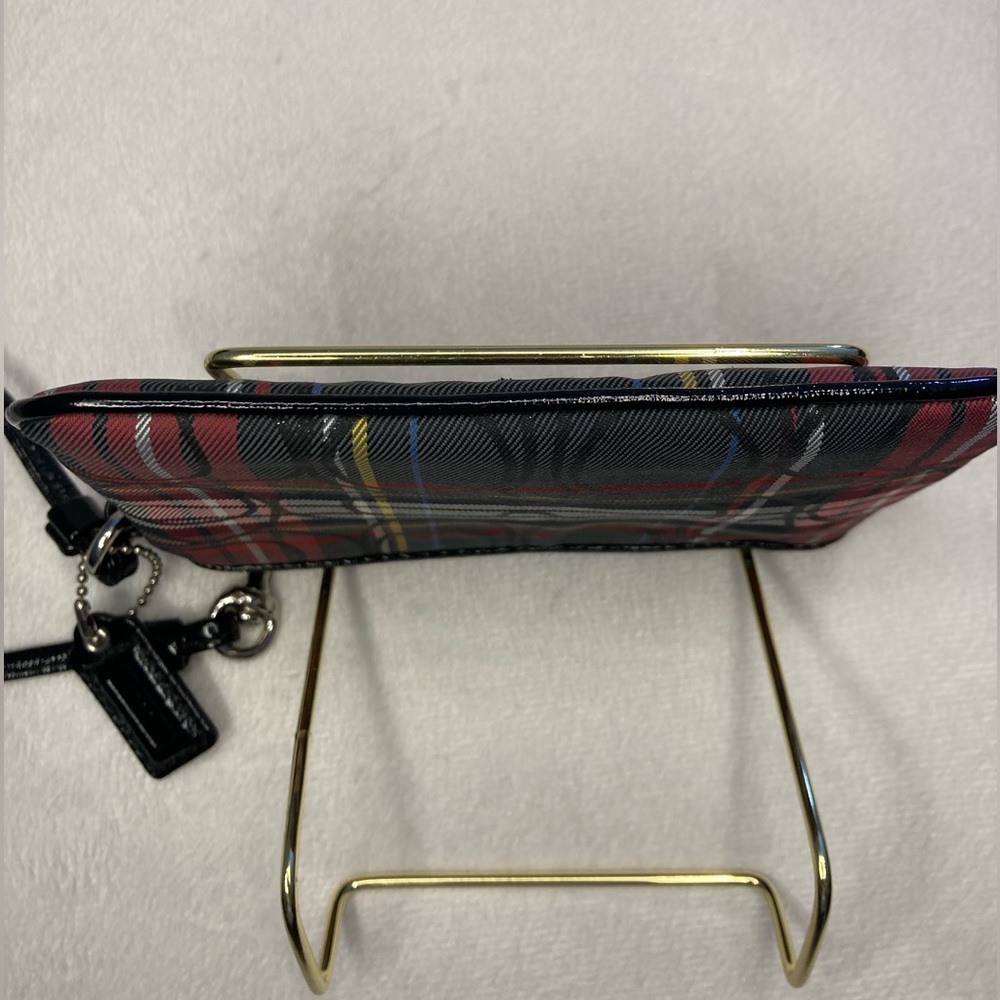Coach Poppy Red Black Silver Glitter Tartan Plaid Zip Wristlet Patent Trim. Rare - Picture 9 of 12